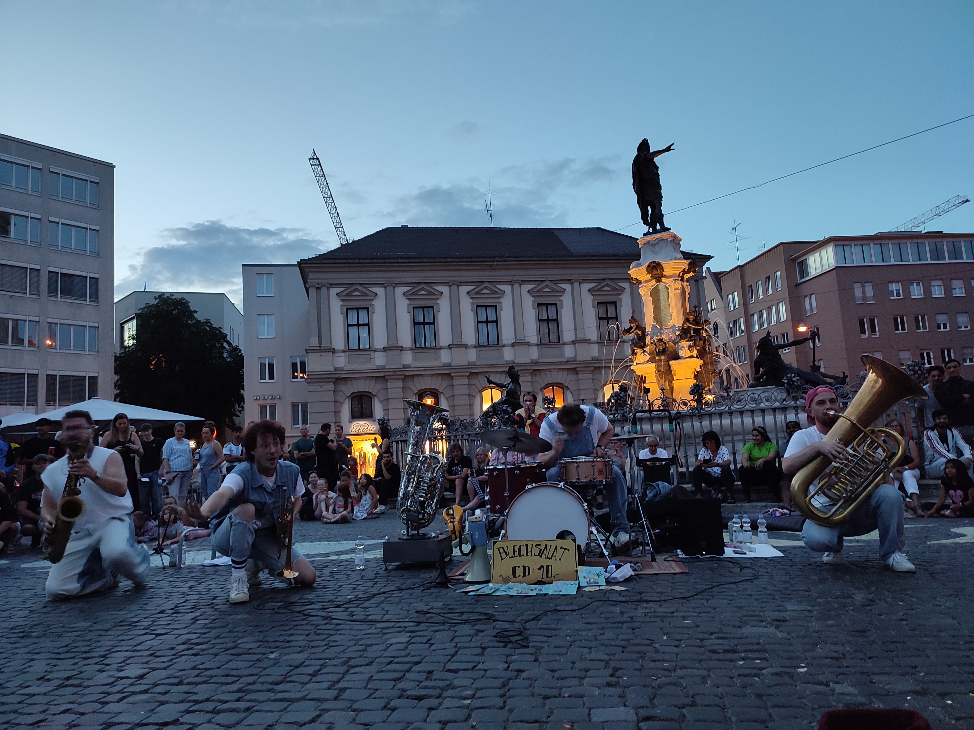 Blechsalat2024-07-26RathausplatzAugsburgGermany (14).jpg